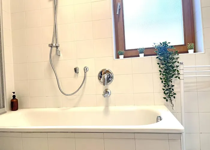 Kurhaus + Parking Meran